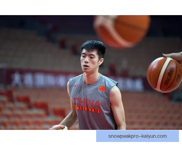 里尔球队重塑阵容,年轻新星与经验老将共同迎来备受期待的辉煌赛季 里尔球队重塑阵容,年轻新星与经验老将共同迎来备受期待的辉煌赛季